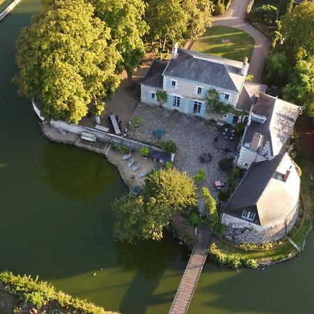 Les Douves Bed & Breakfast Onzain Exterior photo