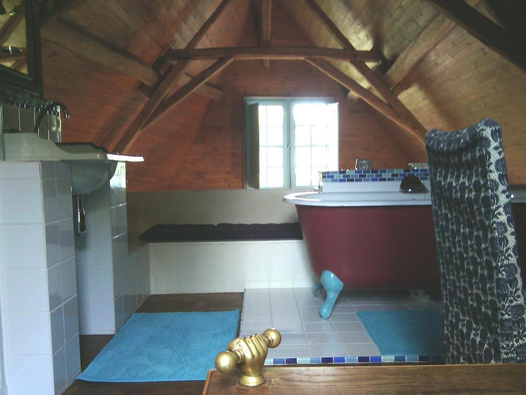 Les Douves Bed & Breakfast Onzain Room photo